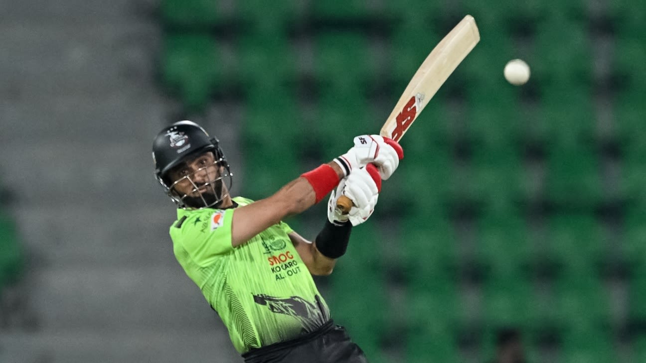 Sikandar Raza lên tiếng bảo vệ Shaheen Afridi sau sự cố an ninh tại PSL