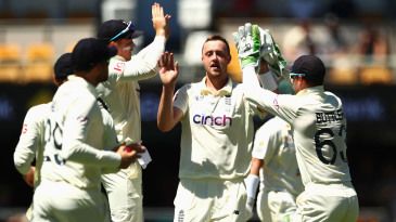 [CRK] Robinson Aids Smith’s Ashes Prep as Stokes Steps Up Bowling Return