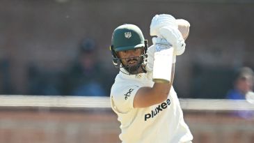 [CRK] Worcestershire Dominate Kent with Massive First-Innings Lead at New Road