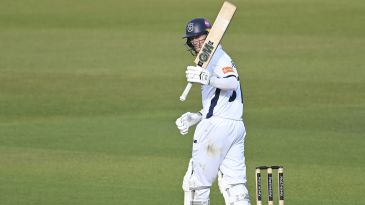 [CRK] Gubbins and Yusuf Shine as Hampshire Lead Somerset in County Championship Clash