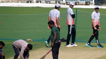 [CRK] Reverse Swing Set to Dominate India vs South Africa Test at Eden Gardens