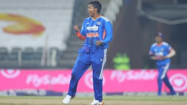 [CRK] Deepti Sharma All-Round Masterclass: India Secure 14-Run Victory Over South Africa