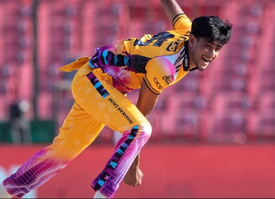 nahid bowling 19 04 2026