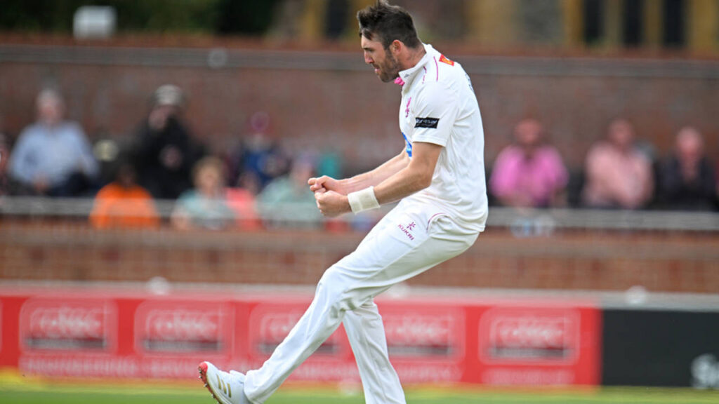 Wharton and Root Lead Yorkshire Fightback Against Somerset