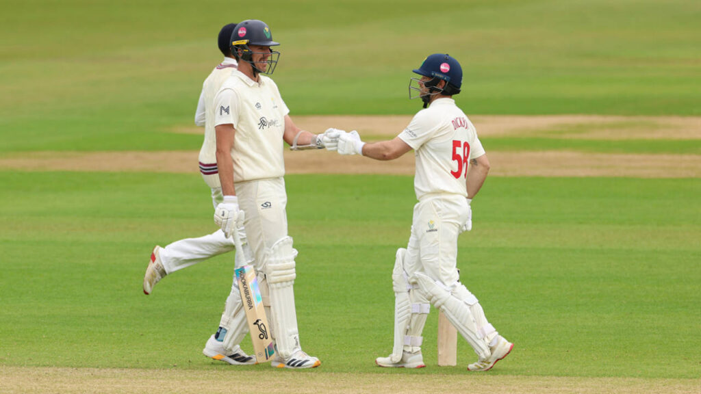 Glamorgan Secure Thrilling Two-Wicket Victory Against Somerset