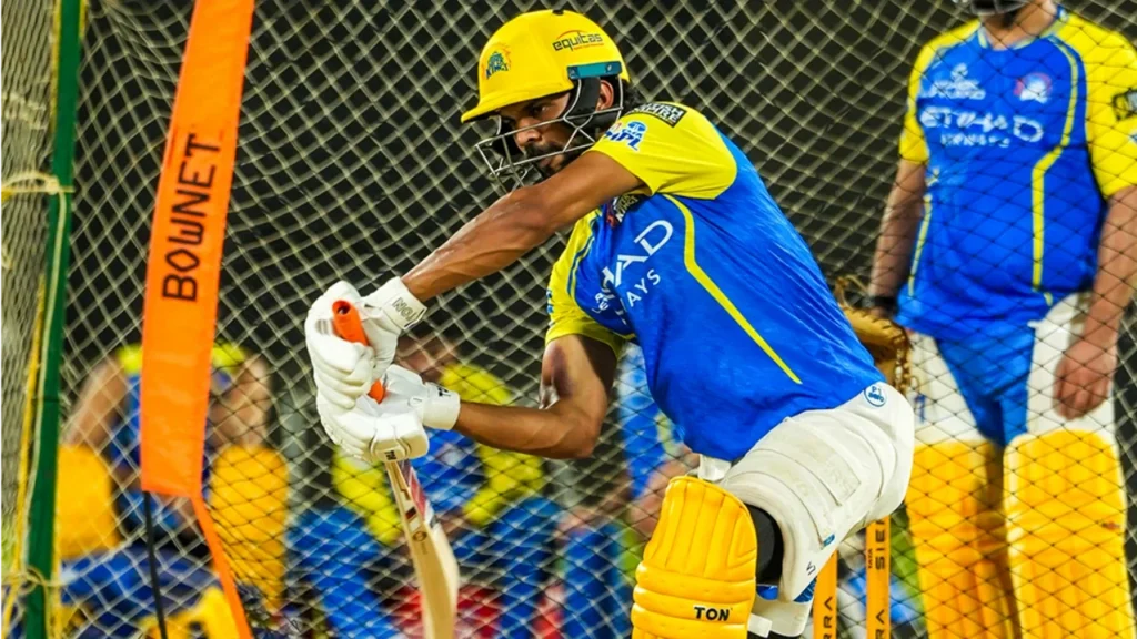 Ruturaj Gaikwad Injury Scare: CSK Captain Spotted with Bruise Ahead of MI Clash